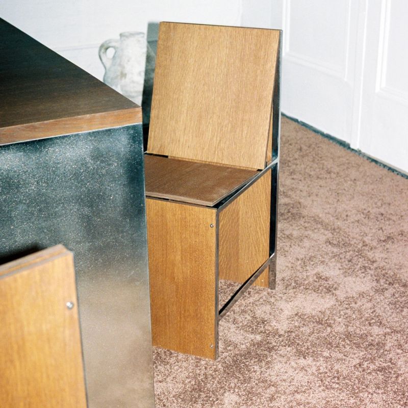 DESK